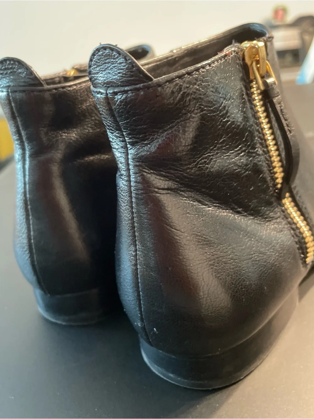 Cole Haan Belmont Leather Ankle Boots Sz 8.5 Black Preppy Minimalist Low Profile